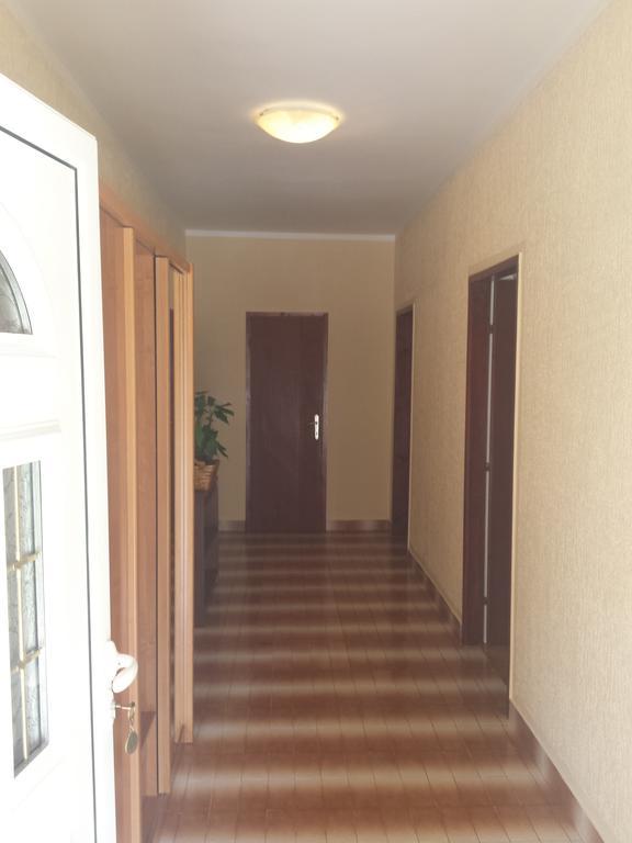 Apartment K2 Radanovici Bilik gambar
