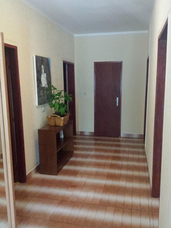 Apartment K2 Radanovici Bilik gambar